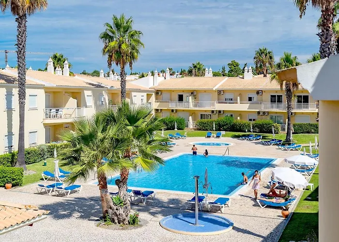Family Holiday Apartment - Centrally Located - Vale De Parra