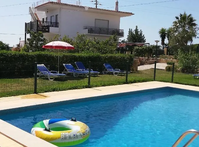 Villa Mila - 3 Bedroom Apartment With Pool
