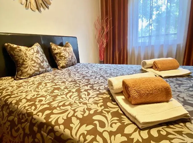 Center Oura Beach Apartment