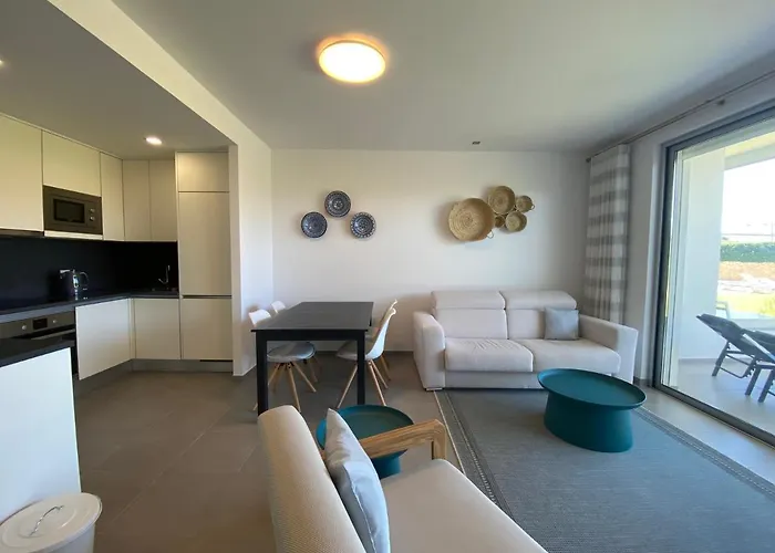 Albufeira Malpique Beach Apartment