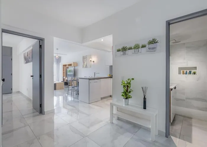 Brand New Apart With Sea View And Near The Beach
