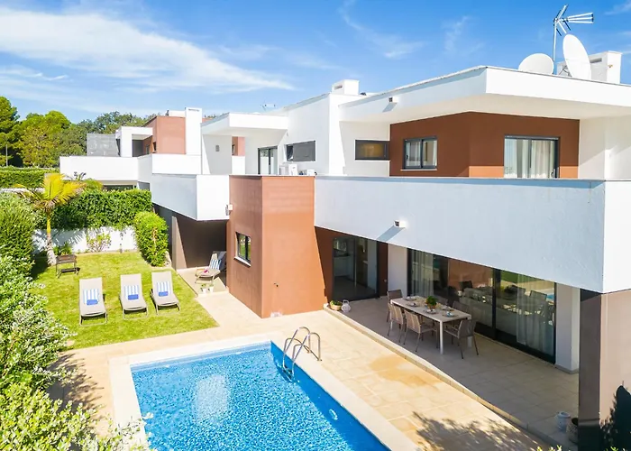 Villas Novochoro - Large Garden- Heatable Pool By Dreamvillasalbufeira