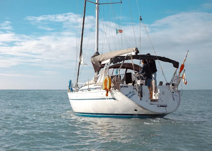 Stay In A Boat - Algarve