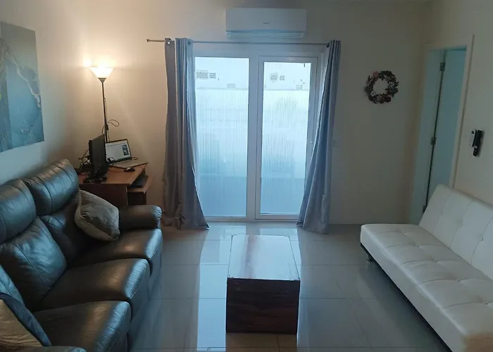 Bay View Modern Apartment