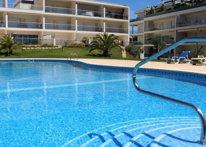 Apartment Happiness Piscina 15min a pé até praia Balaia Albufeira