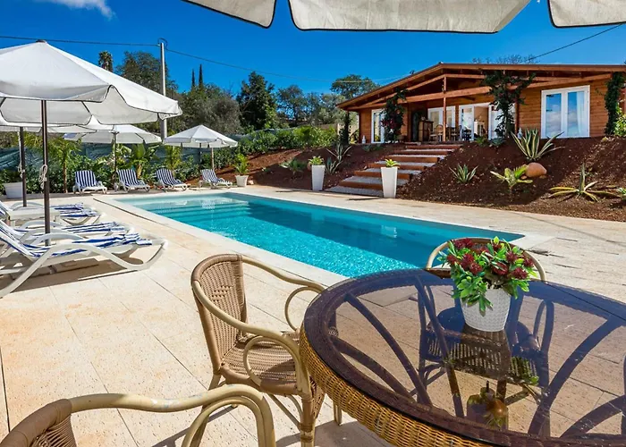 Design Chalet In Albufeira With Private Pool