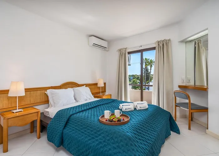 Hostwise - Sunny Flat With A Balcony & Pool