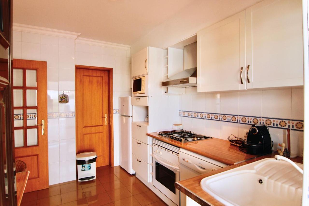 Lovelystay - Alto Dos Caliços 2br House With Garden Casa de Férias *