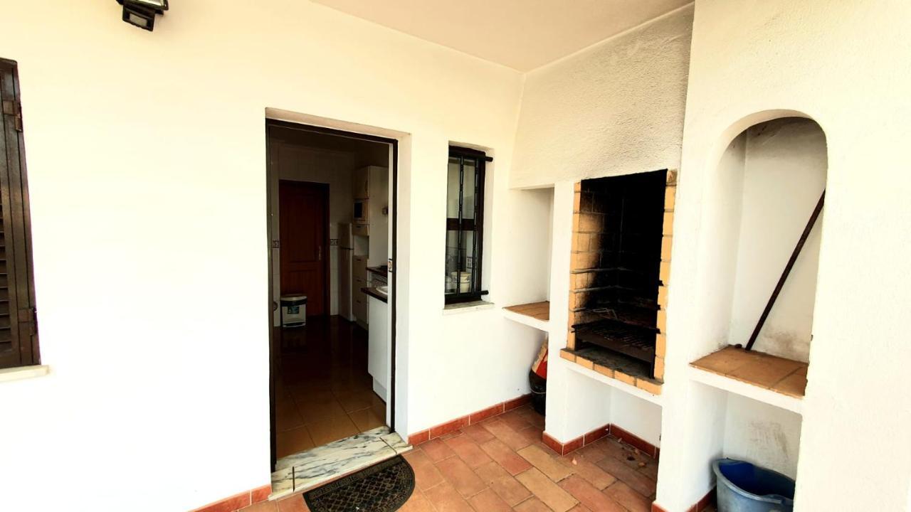 Lovelystay - Alto Dos Caliços 2br House With Garden Casa de Férias *