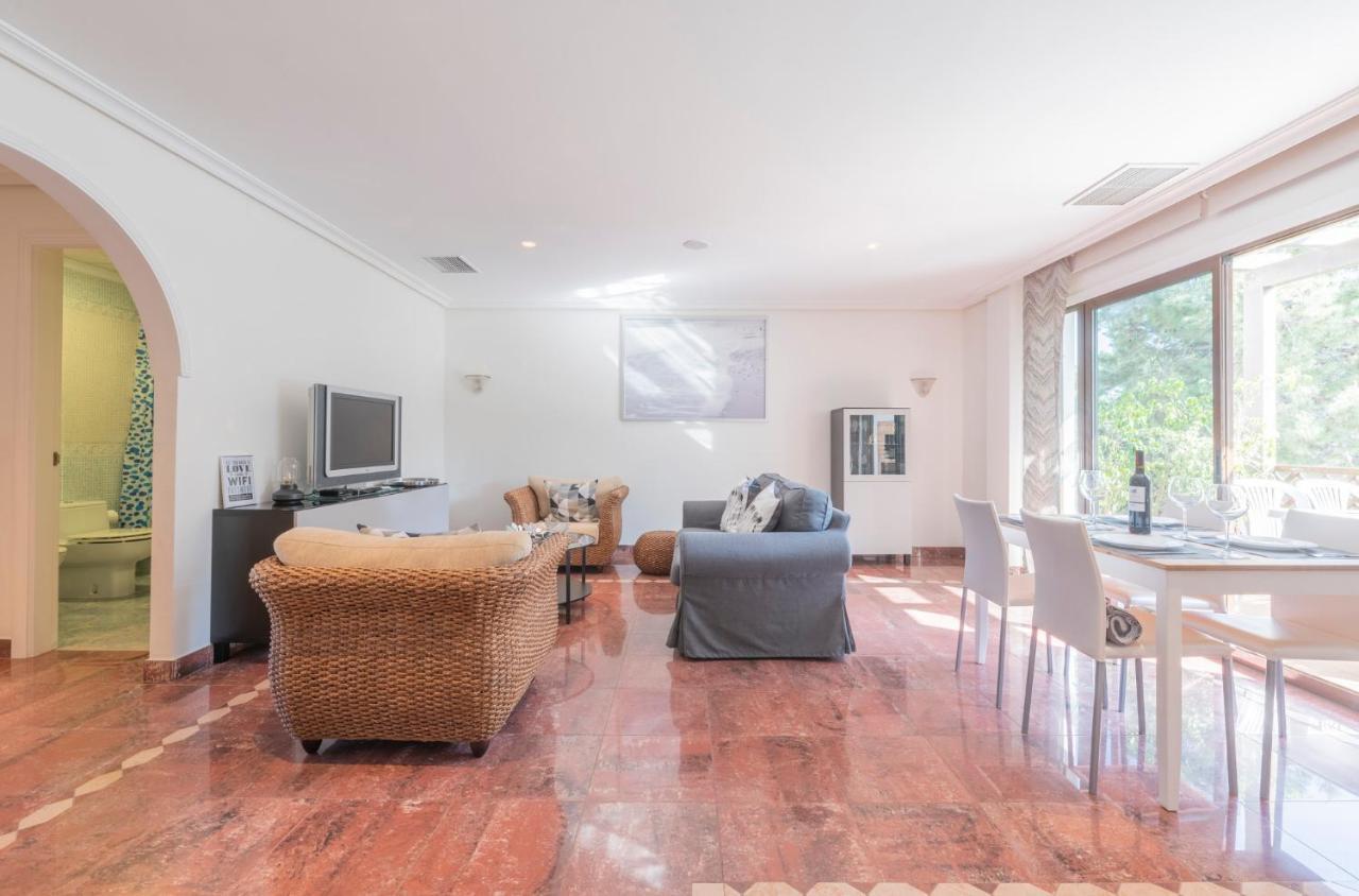 Apartamento Excellent T2 With Pools 400m Falesia