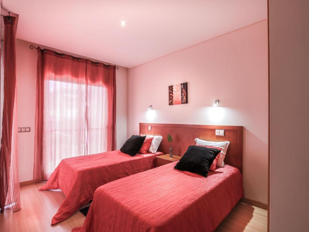 V4, Jardins Branqueira Near Beach,