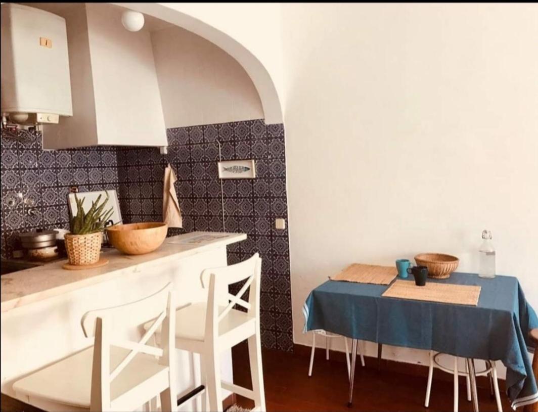 Blue House Apartment *