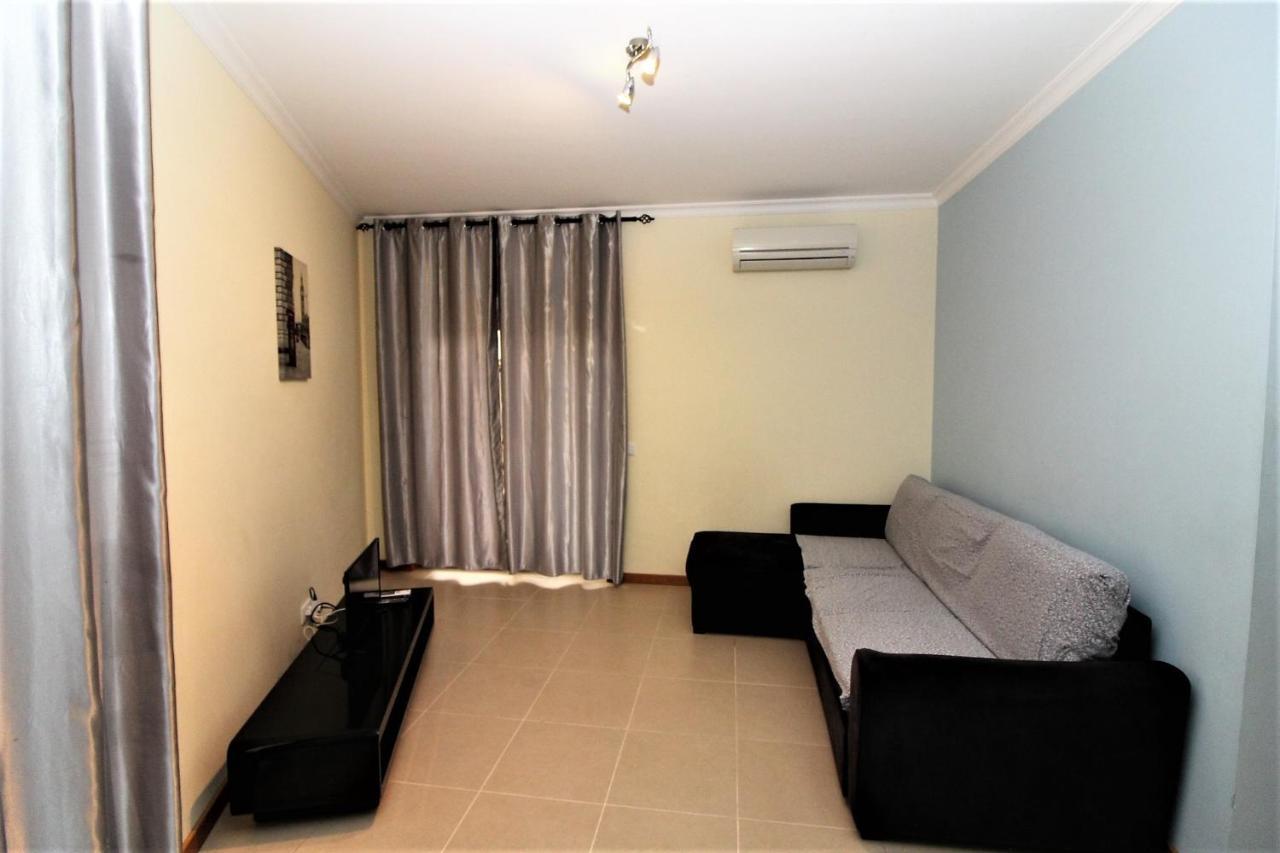 Oura Oasis Apartment *
