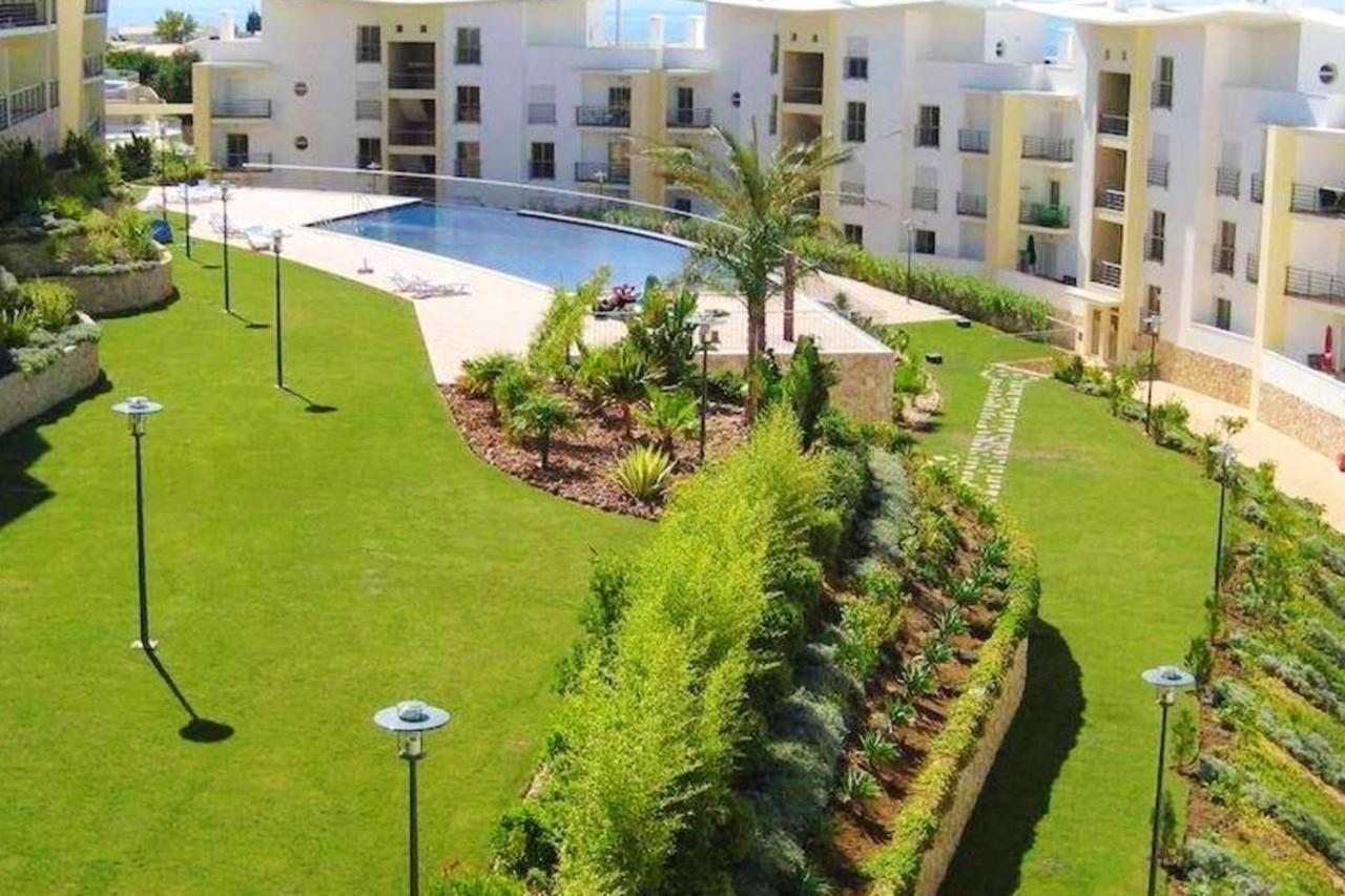 One Bedroom With Sea View Shared Pool And Balcony At 1 Km Away From The Albufeira