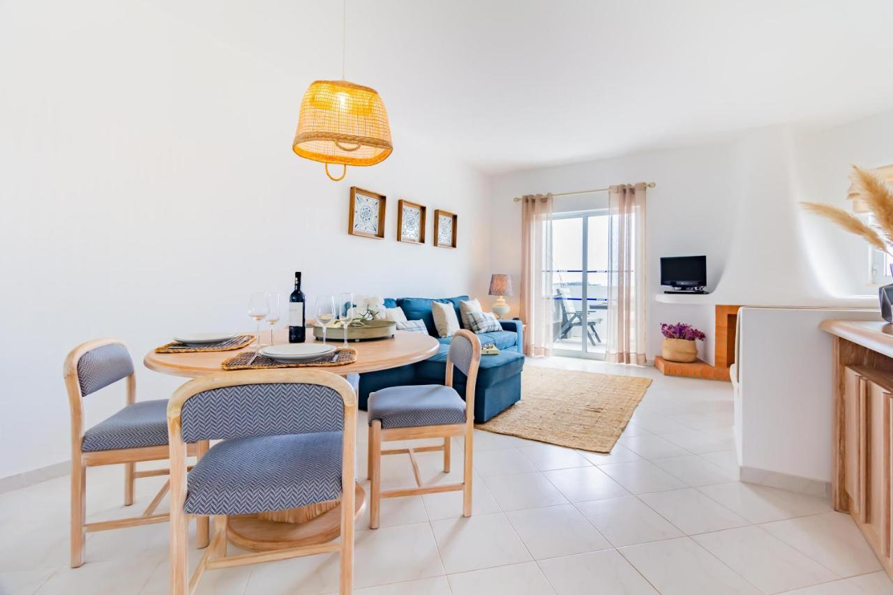 Family Holidays With Pool View * Albufeira