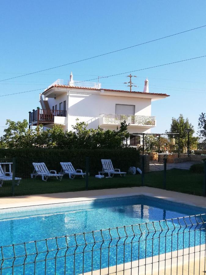 Mila - 3 Bedroom With Pool Holiday home *
