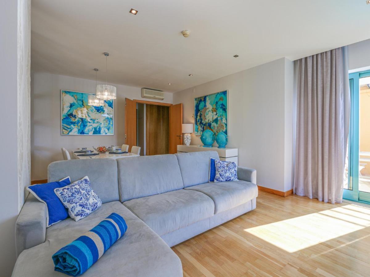 Apartamento Luxury 1 Bedroom Apartment, Marina De *