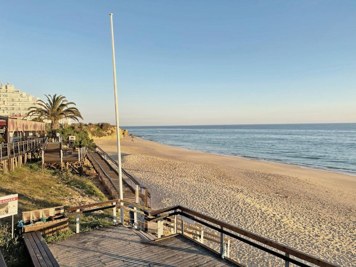 Appartement Beachfront Oura - 100m Beach, Seaview, Garage, 300m Strip Albufeira