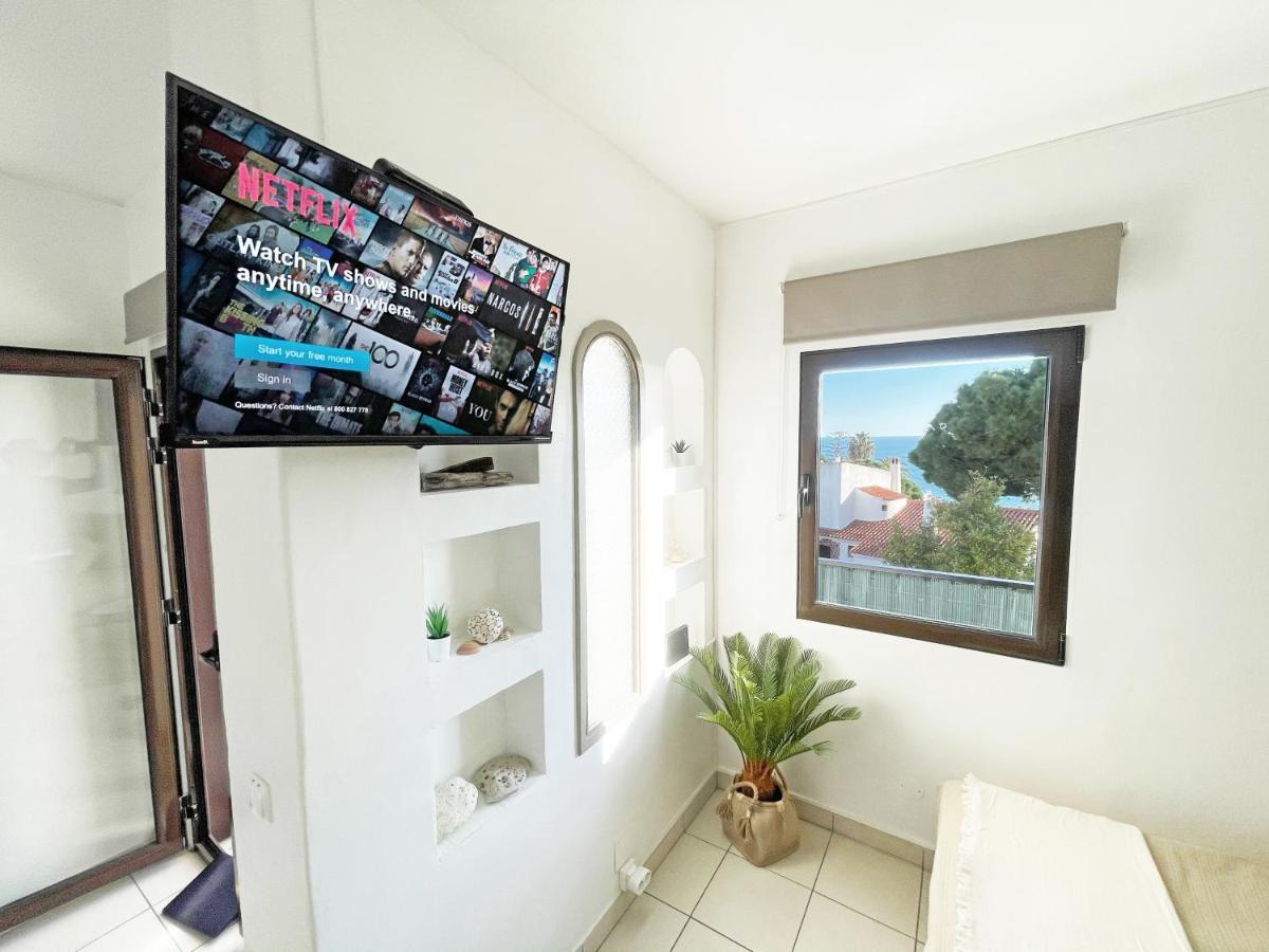 Beachfront Oura - 100m Beach, Seaview, Garage, 300m Strip * Albufeira