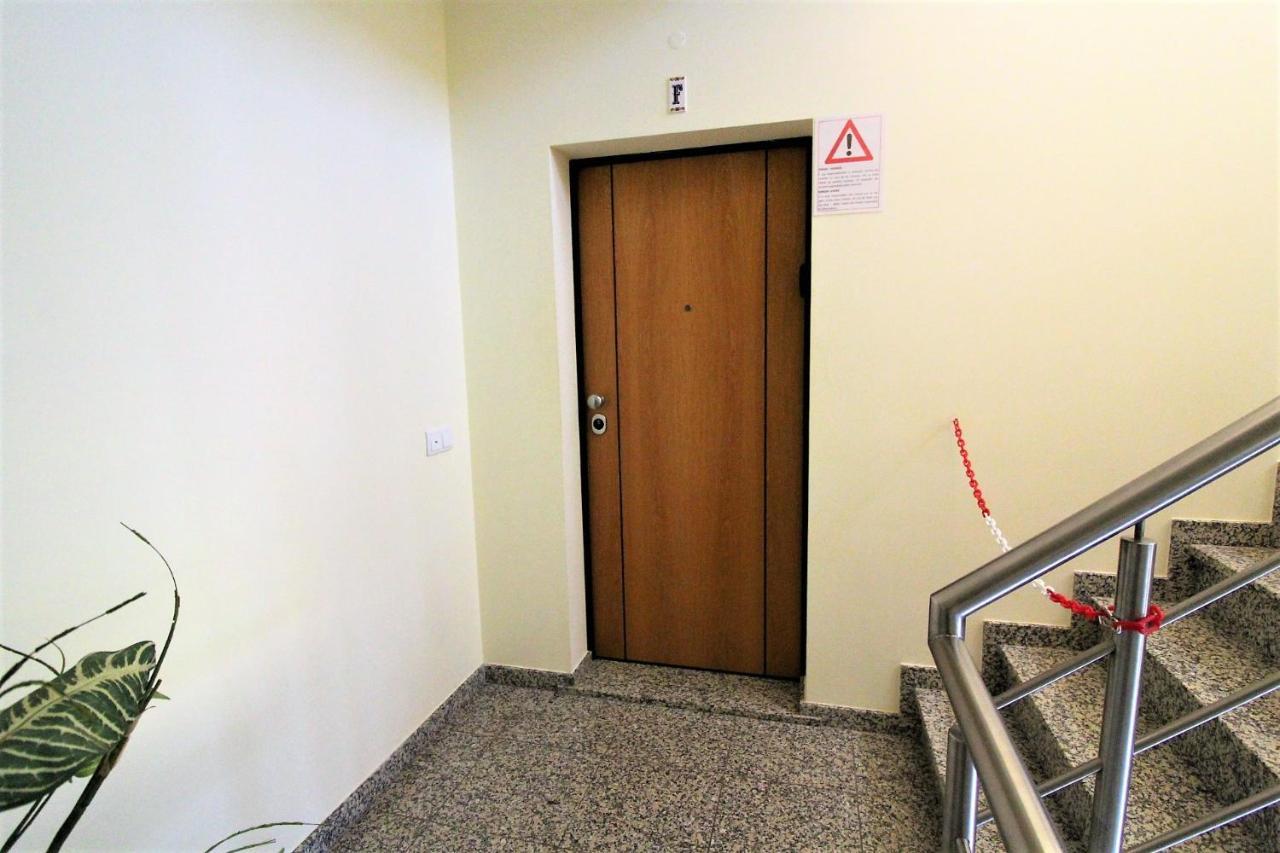 Oura Oasis Apartment *