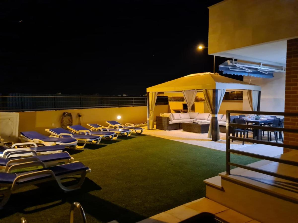 Stunning With Pool * Albufeira