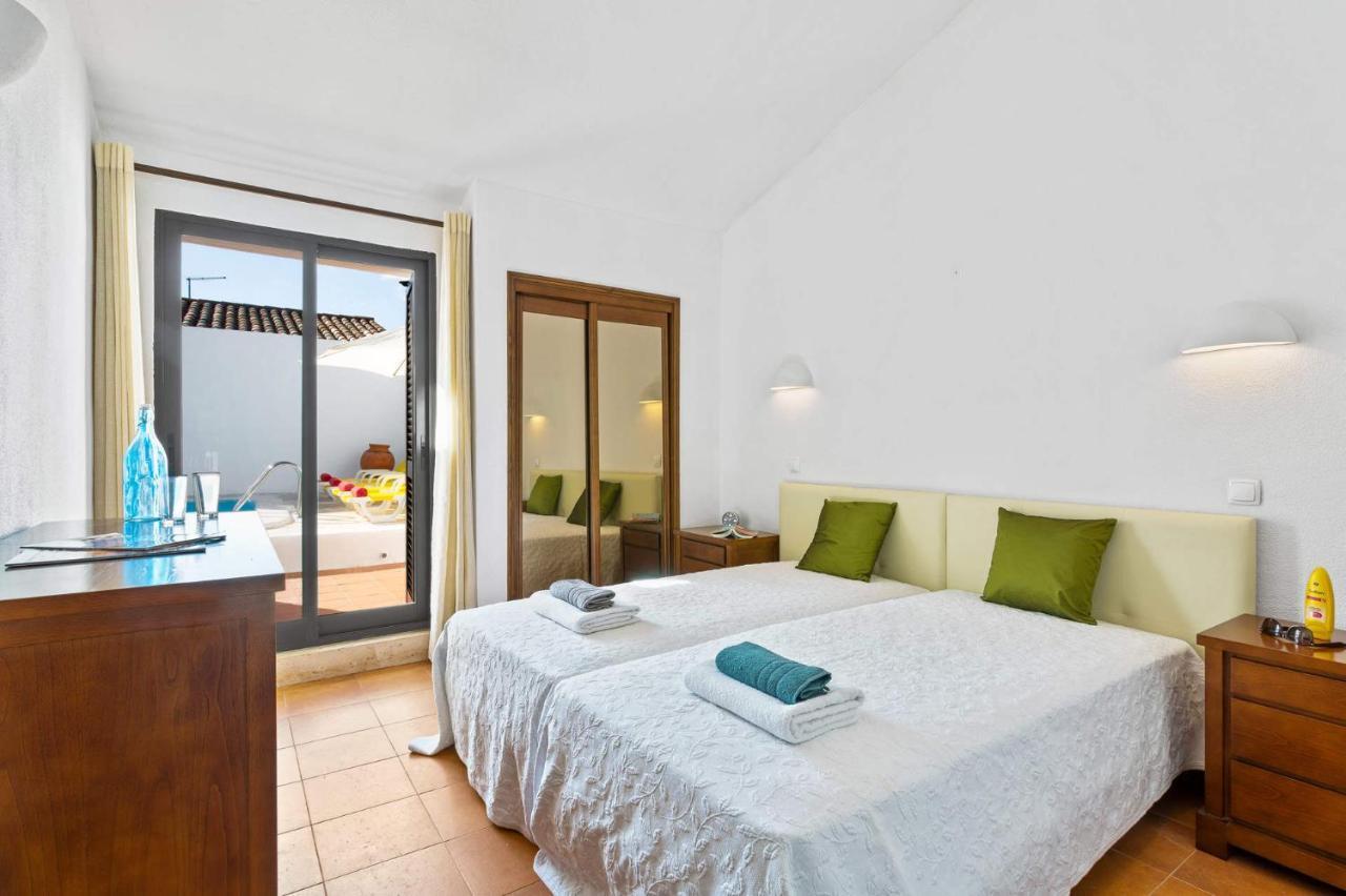Villa Aveiros By *