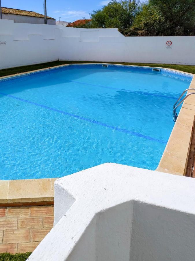 Apartment T1 - Acacias With Pool Montechoro Next To The Swimming Pool Of Jupiter *