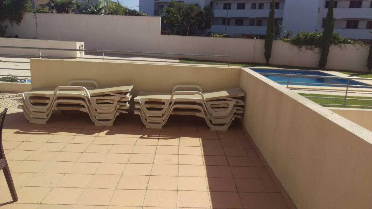 Apartment Modern 3 Bedroom Pool View. Albufeira