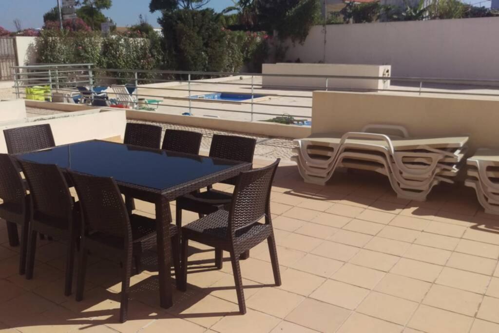Modern 3 Bedroom Pool View. Apartment