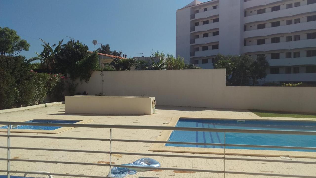 Modern 3 Bedroom Pool View. * Albufeira