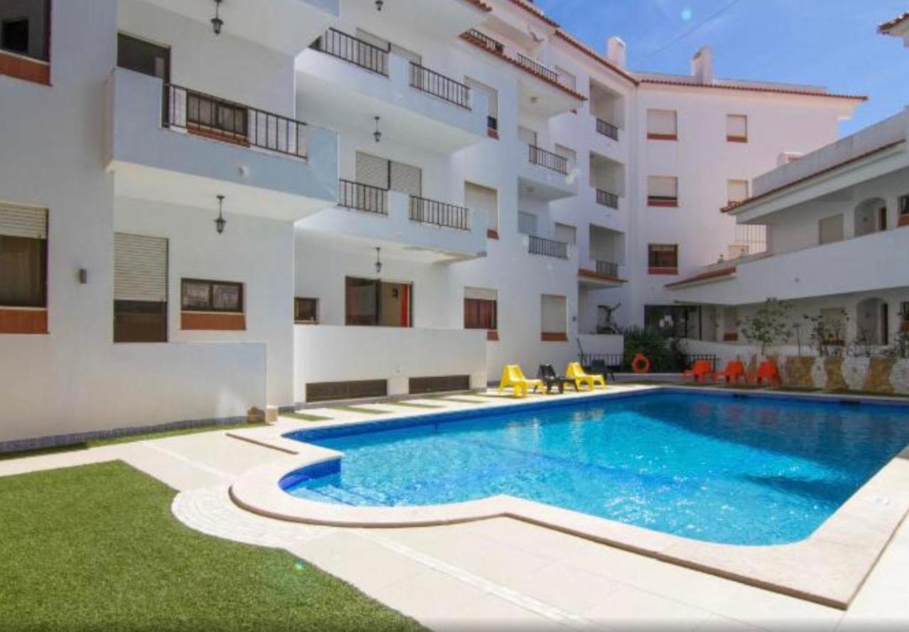 Apartment 3 Min Walking To Peneco , + Pool + Wifi *