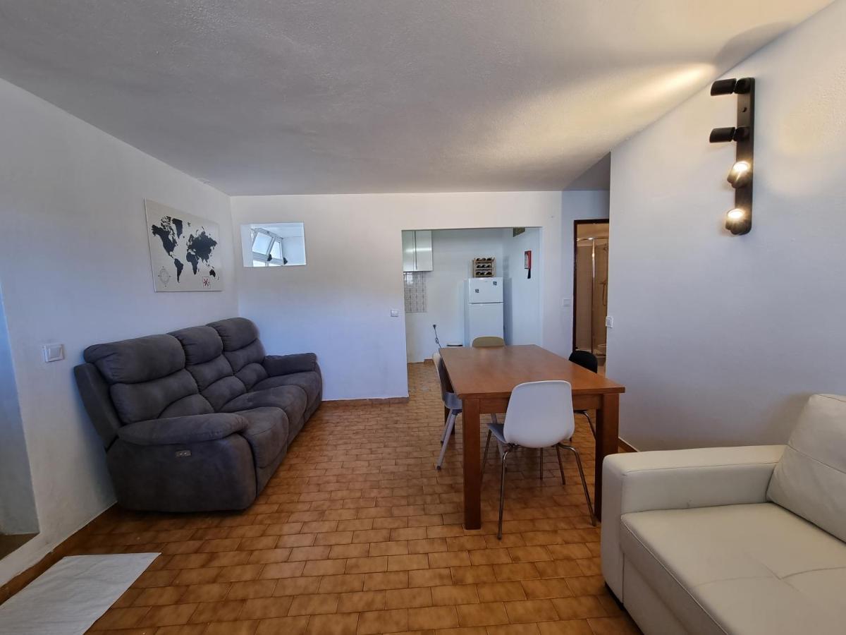 Aaa Awsome Apartment