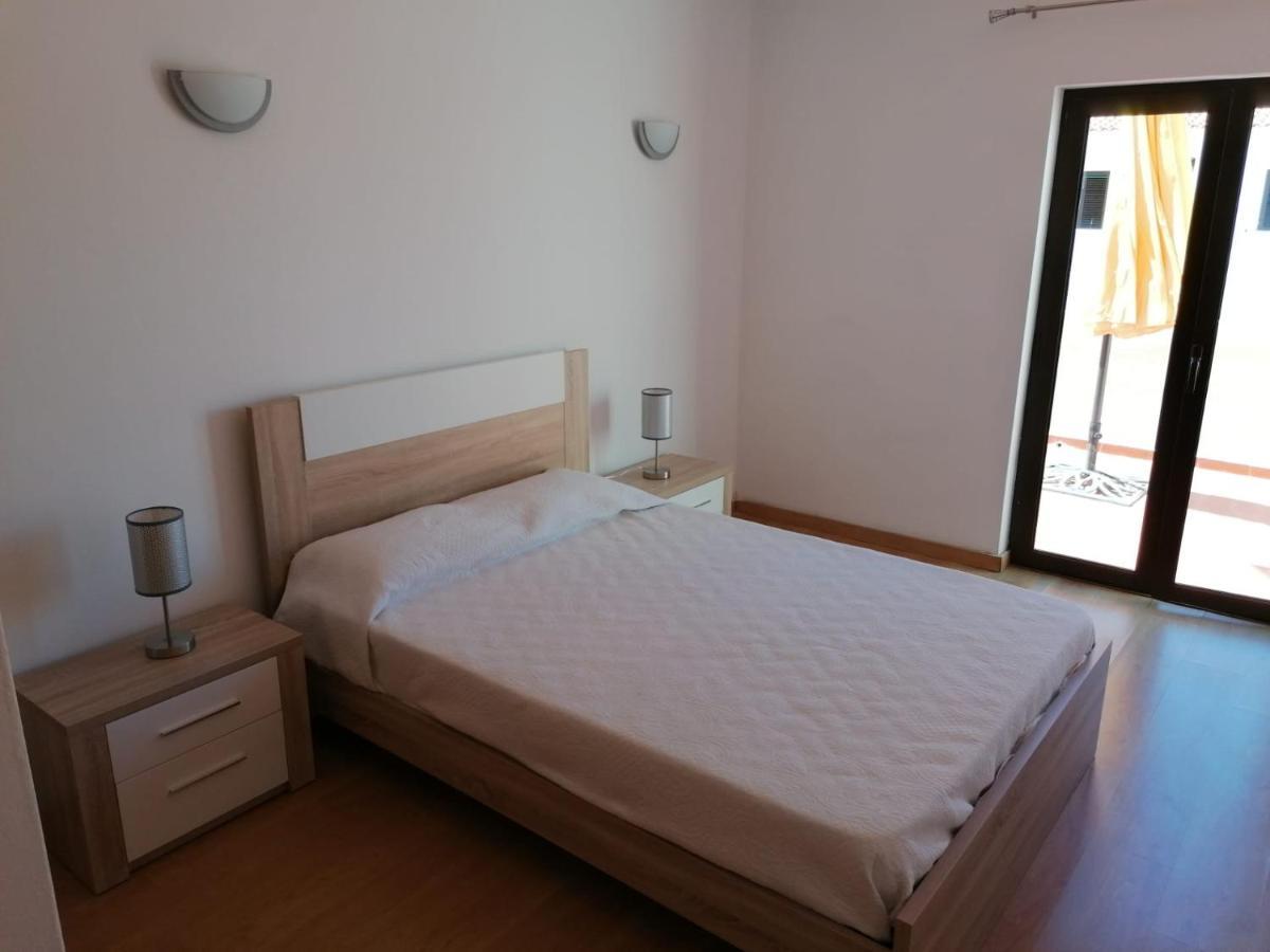 Apartment Aam Jr *