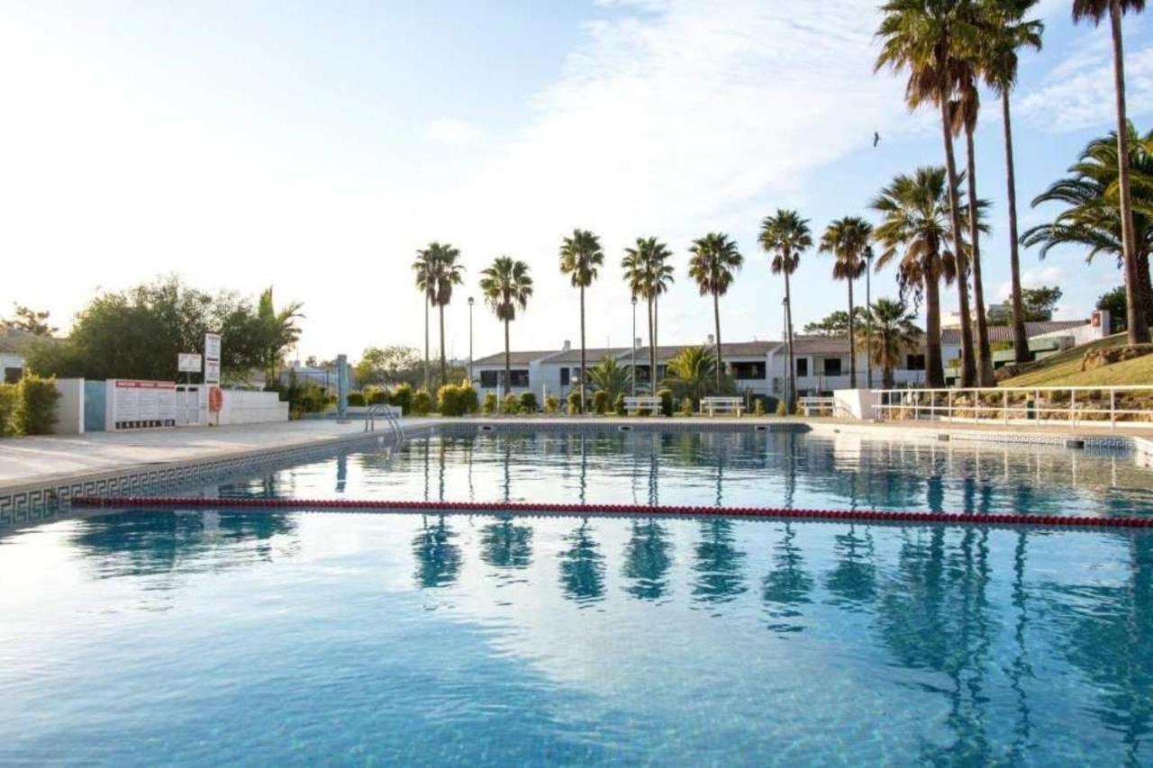 Pearl - Pool View & Location &