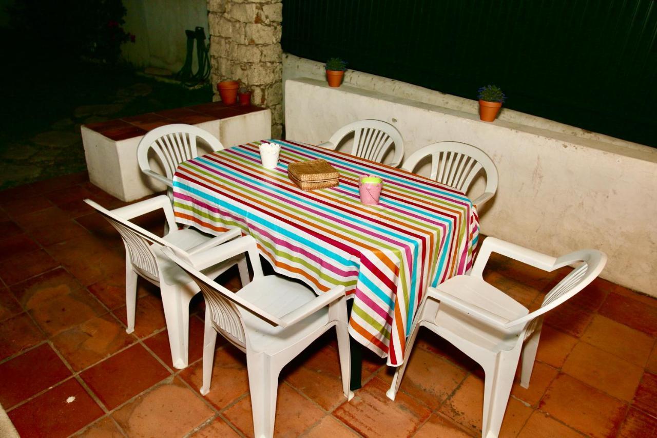 Jacaranda - 550m From The - Free Wifi - By Bedzy Villa