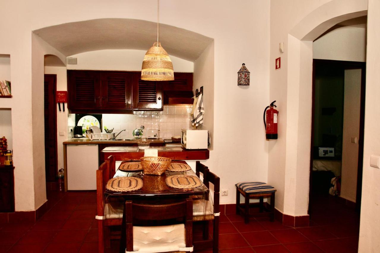 Jacaranda - 550m From The - Free Wifi - By Bedzy Villa