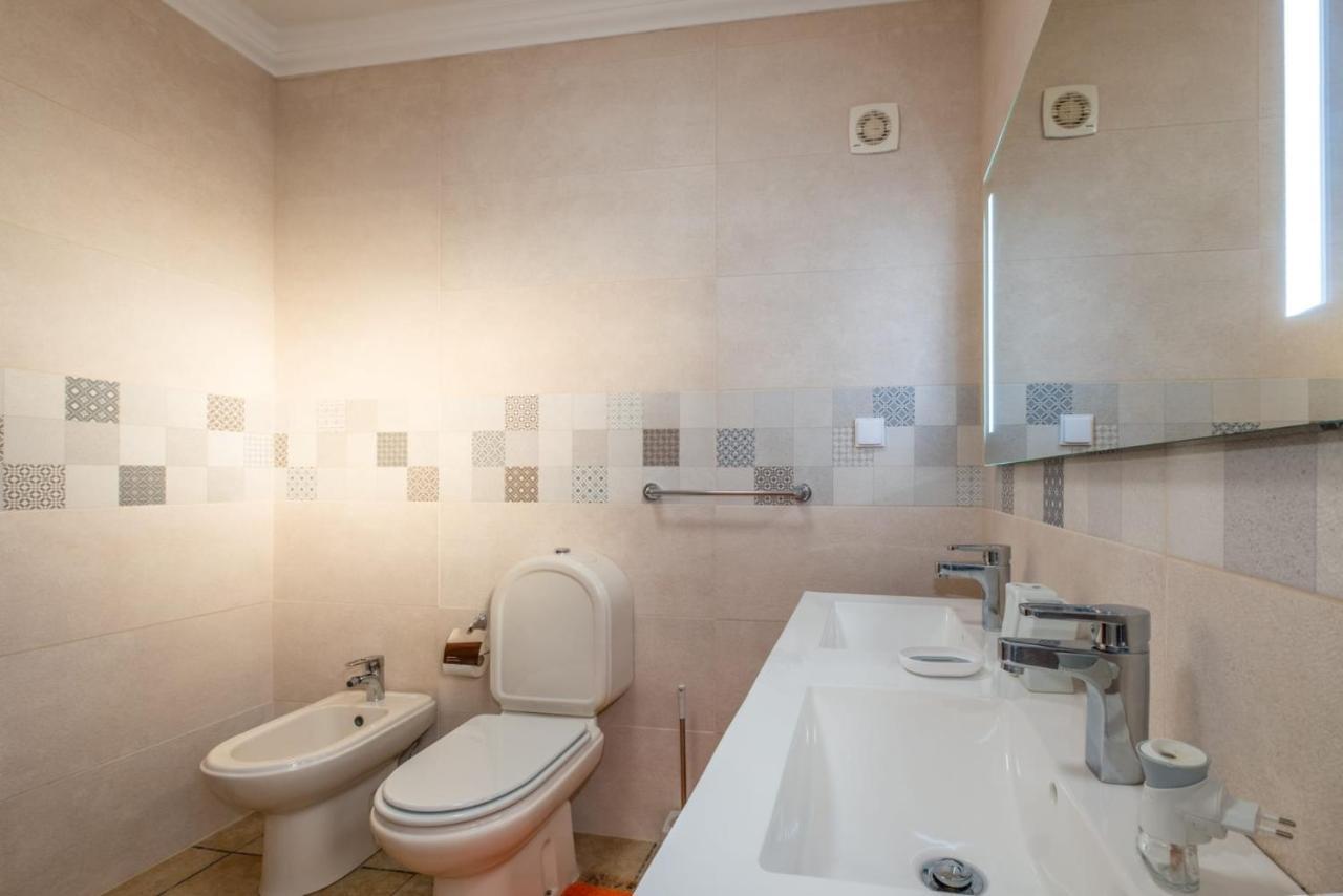 Sequeira - Private Pool - Free Wifi - By Bedzy Albufeira