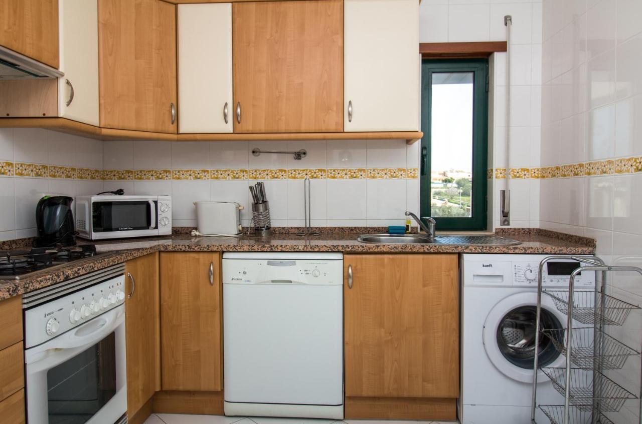 Family - Pool And Garden & Playground & & Apartamento Albufeira