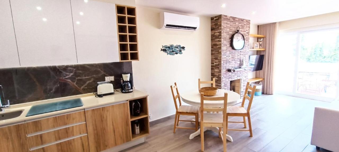 Blue & Yellow Penthouse With Terrace At Balaia Mar Albufeira