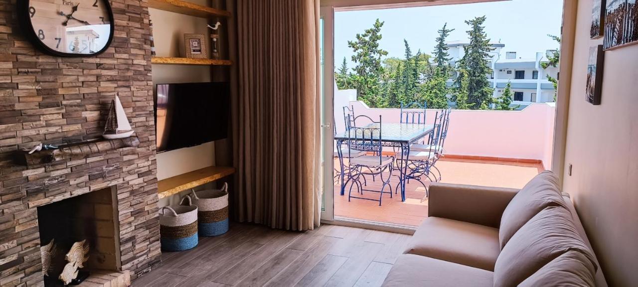 Blue & Yellow Penthouse With Terrace At Balaia Mar Apartment *