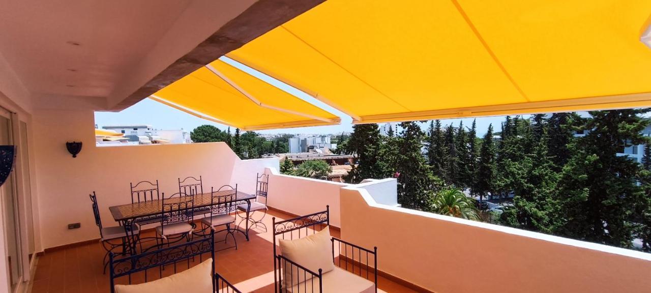 Blue & Yellow Penthouse With Terrace At Balaia Mar Apartment