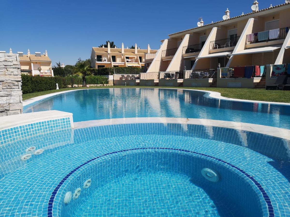 Ferienhaus House F Sao Rafael - Free Wifi & Airco, Netflix Ready - 300m From The Albufeira