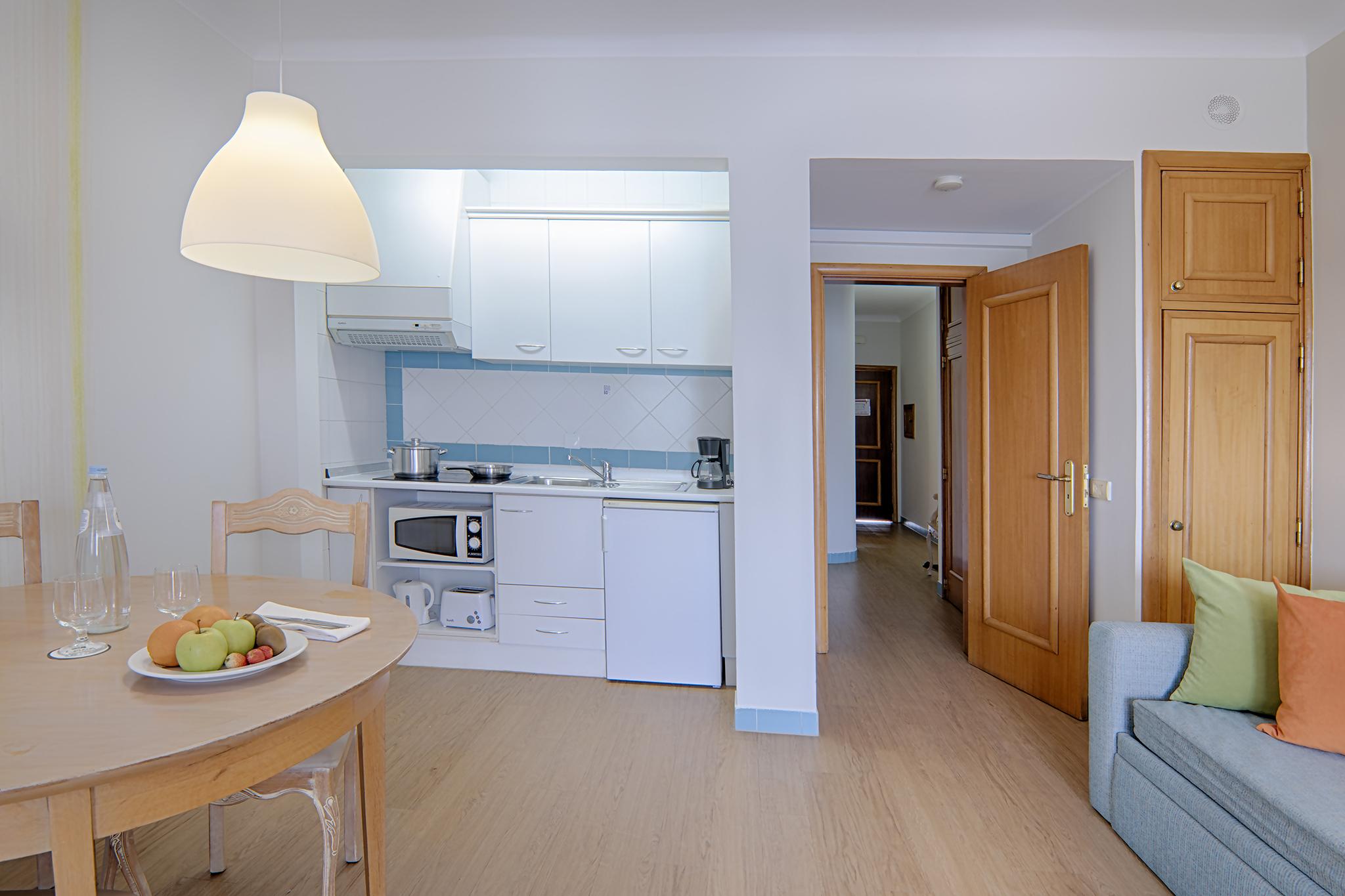 Luna Miramar Club Aparthotel 4*