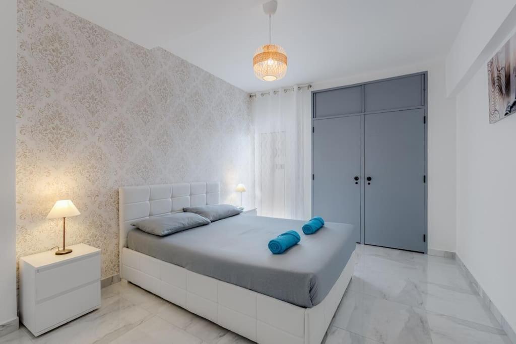 Brand New Apart With Sea View And Near The Apartment