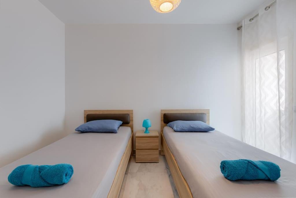 Apartment Brand New Apart With Sea View And Near The *