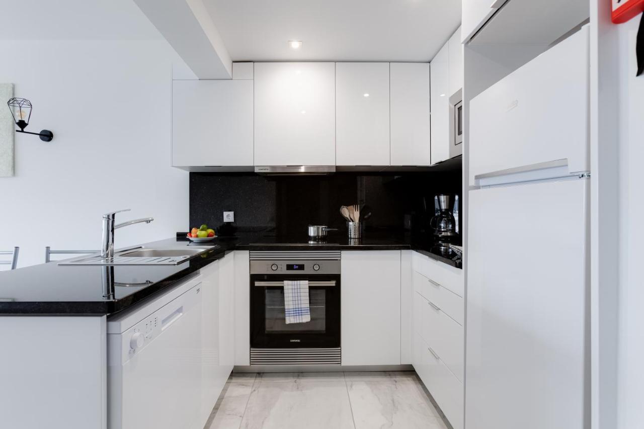 Brand New Apart With Sea View And Near The Apartment