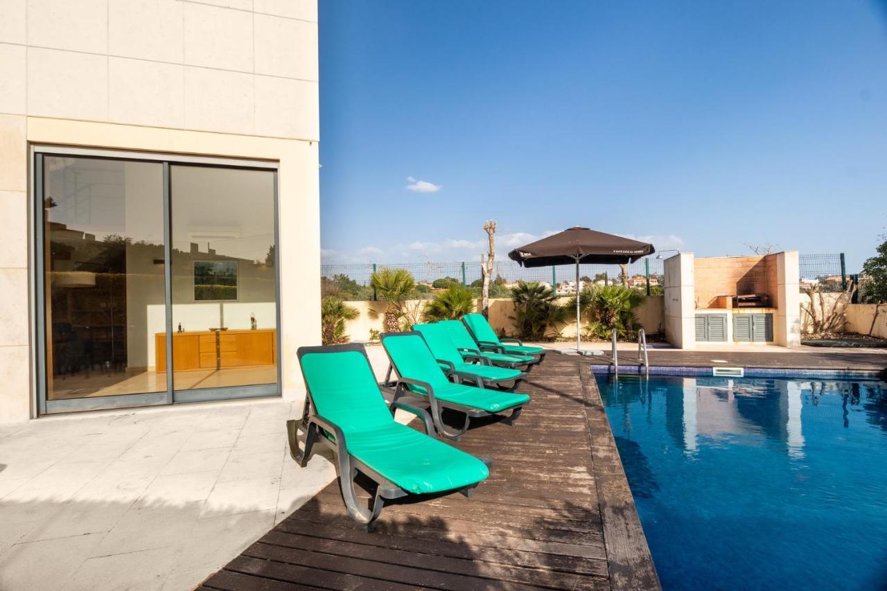 Linda Oura 4br 10 New For Rent! Albufeira