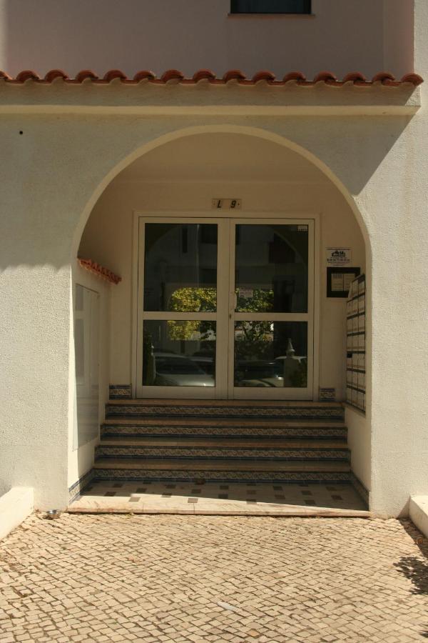 - Tranquilidade Junto A E Ao Centro! Apartamento Albufeira