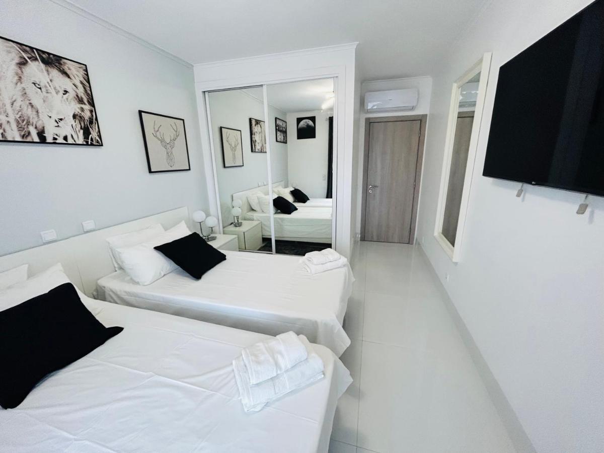 Amazon And Gray Bedrooms Homestay *