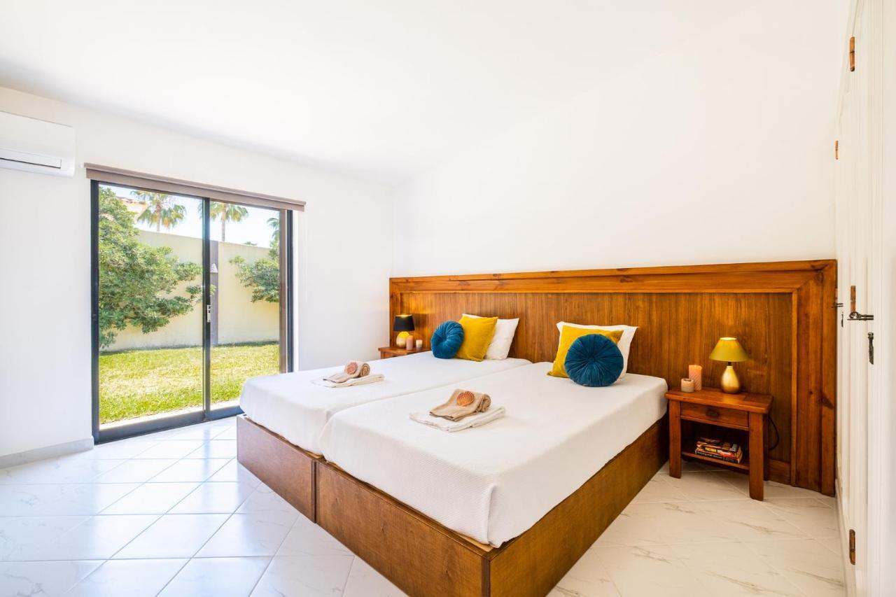 Crisandra By Algarve Vacation Villa Albufeira